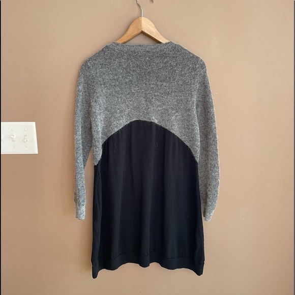 COS Wool Alpaca Blend Colorblock Tunic Sweater in Black Grey Size Small - Picture 2 of 4